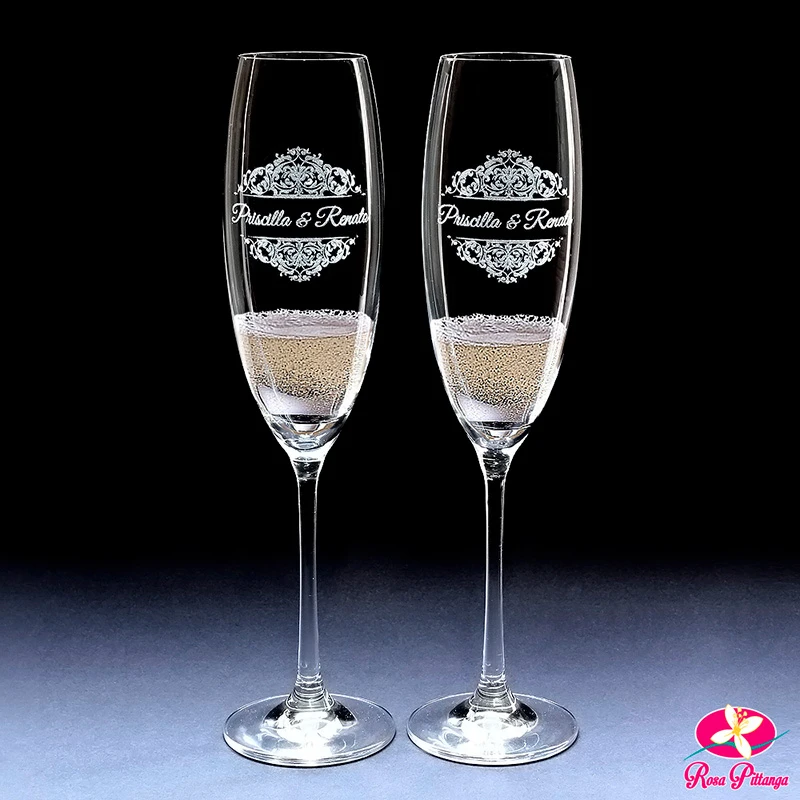 Taça para champanhe de cristal personalizada na Casa Verde