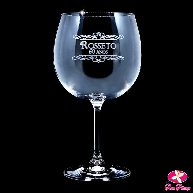 Taça de cristal personalizada para aniversário