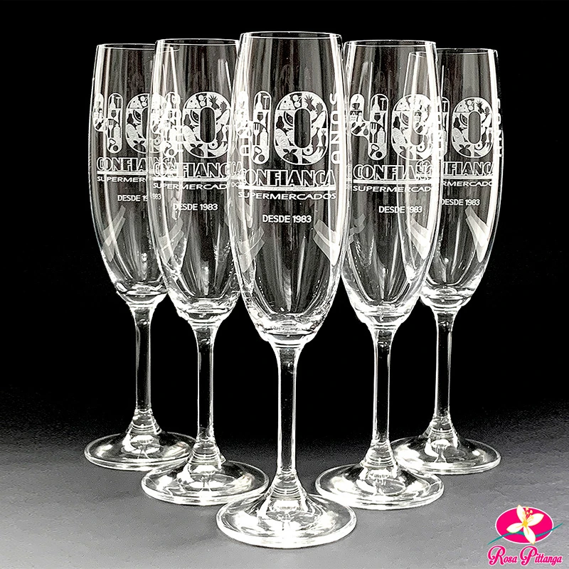 Taça de cristal personalizada para brinde